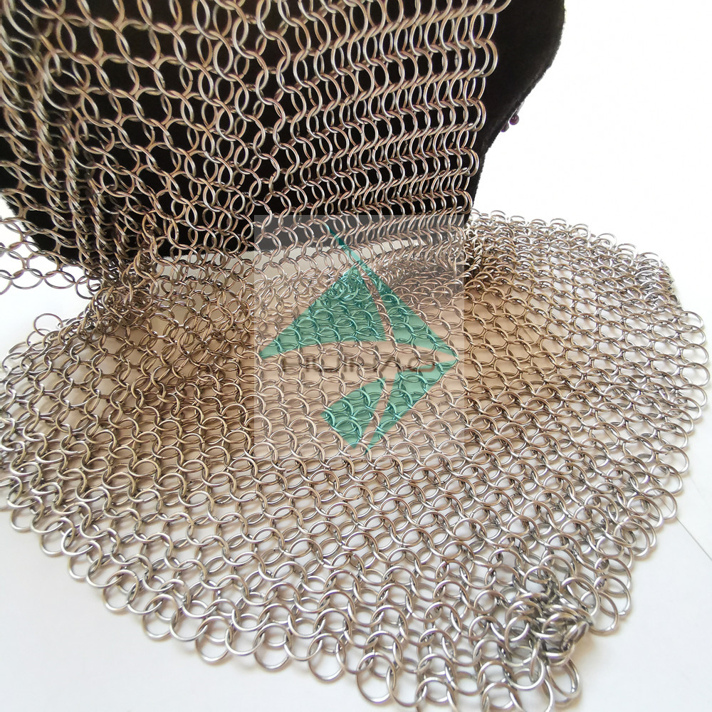 <strong>Stainless Steel Ring Mesh Curtain</strong>